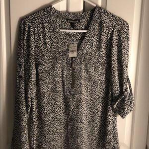 Black and white pattern Express blouse